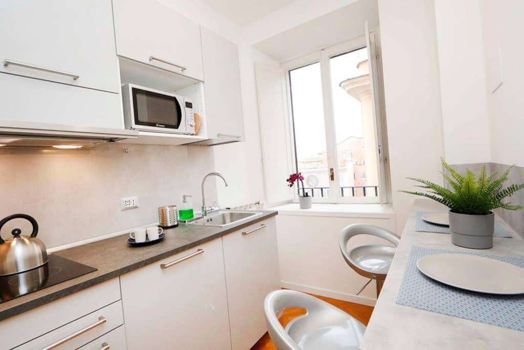 רומא White Panoramic Jacuzzi Suite Trastevere - Top Collection מראה חיצוני תמונה